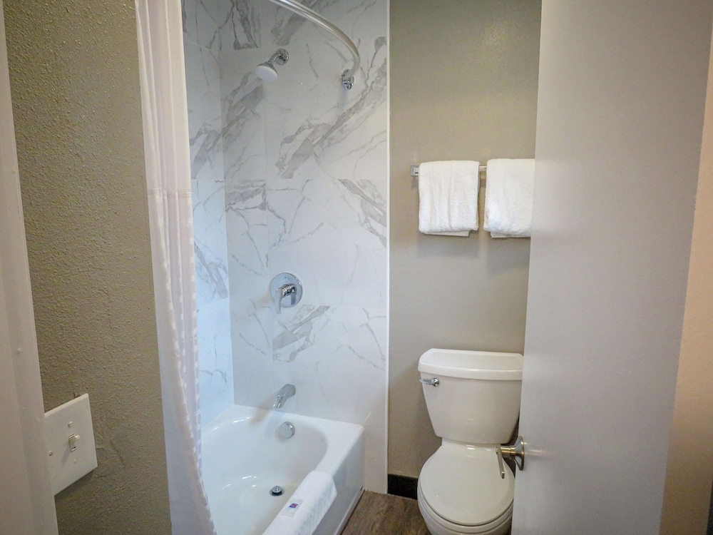 motel 6 tigard or portland southwest