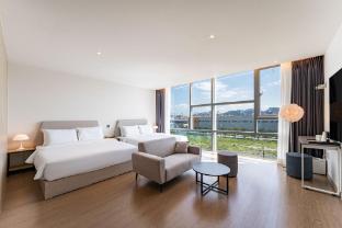 browndot busan newport signature