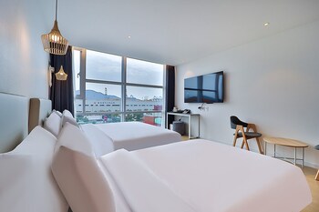 browndot busan newport signature