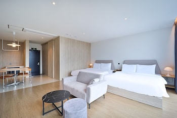 browndot busan newport signature