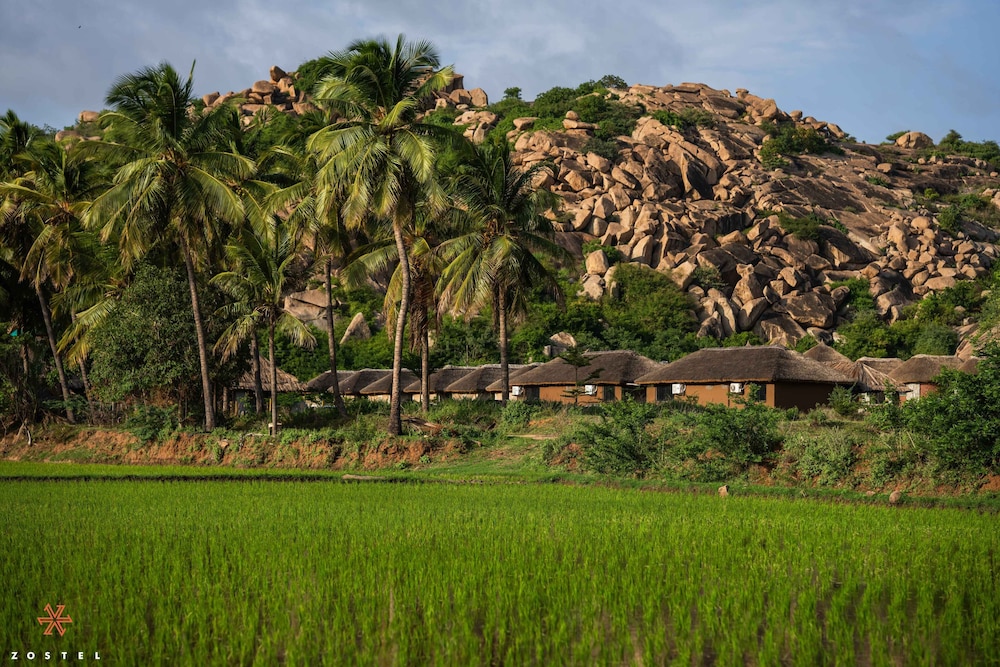 zostel hampi gangavathi