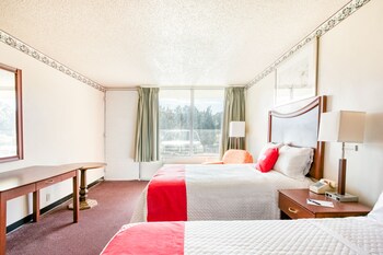 travelers inn by oyo templeton va