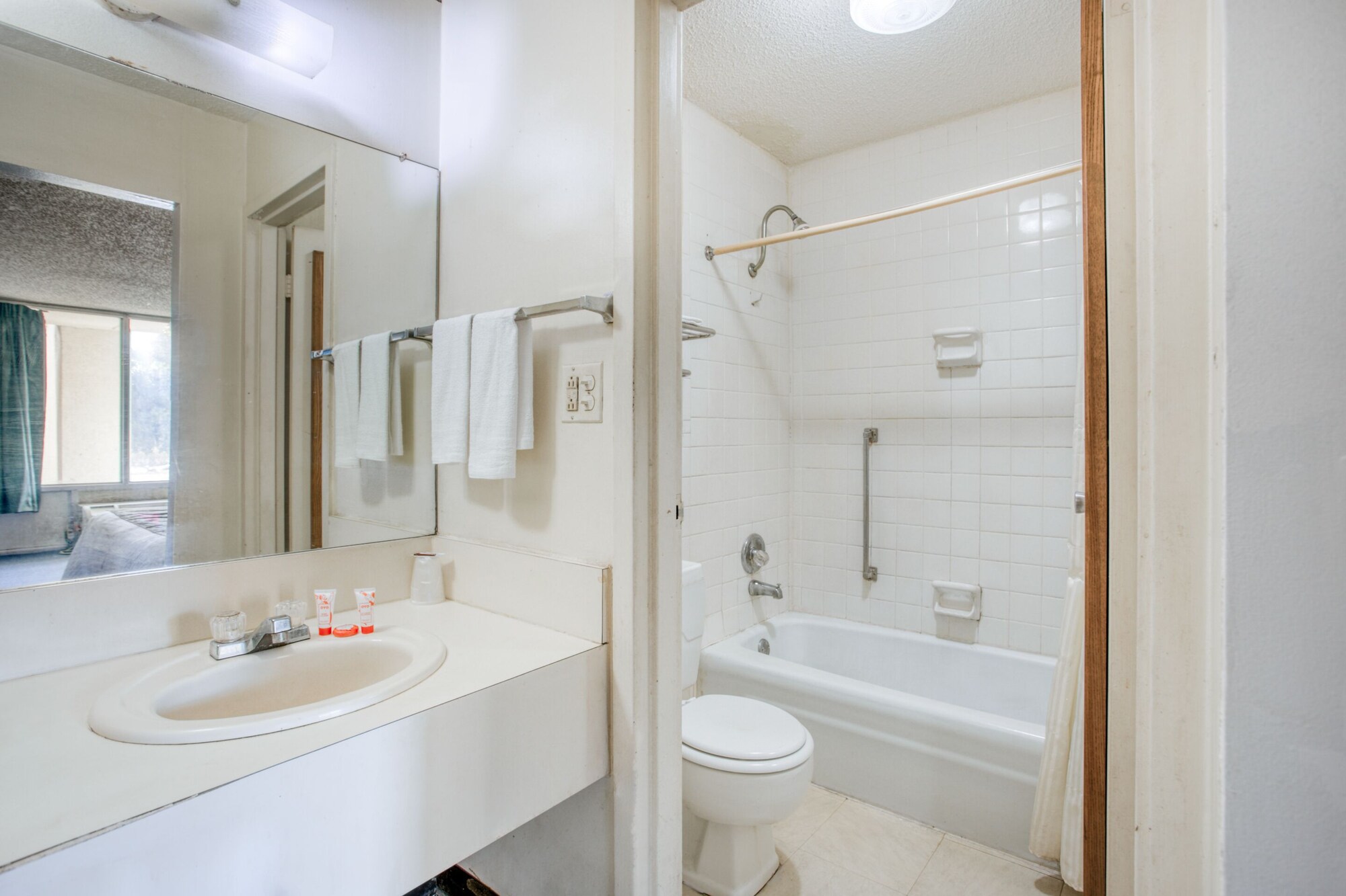 travelers inn by oyo templeton va