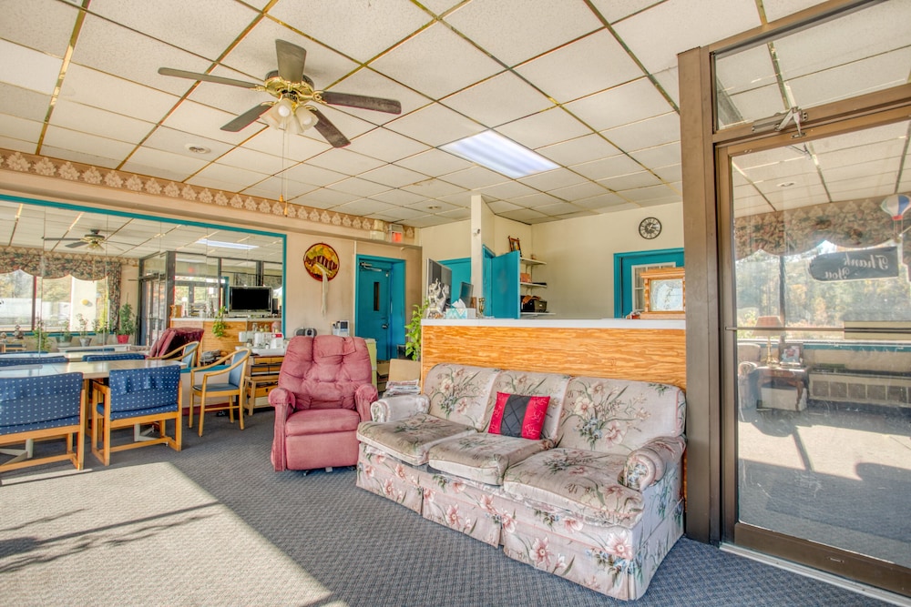 travelers inn by oyo templeton va