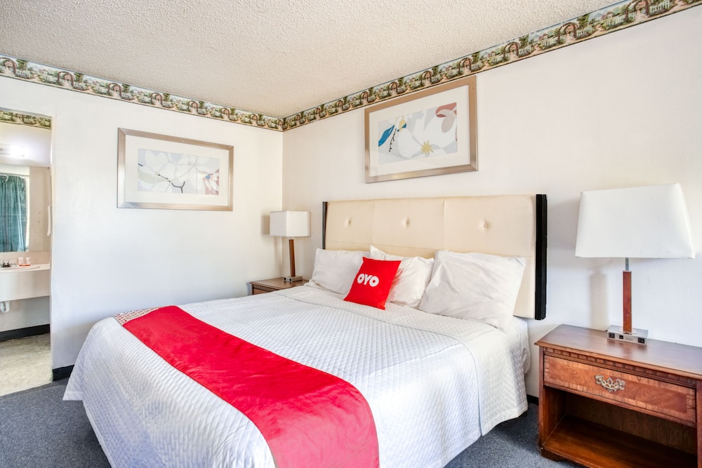 travelers inn by oyo templeton va