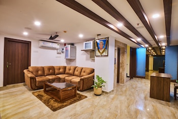 hotel akmg towers