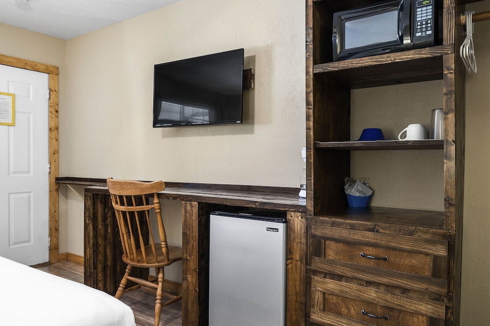 canyon lake cabins and event center