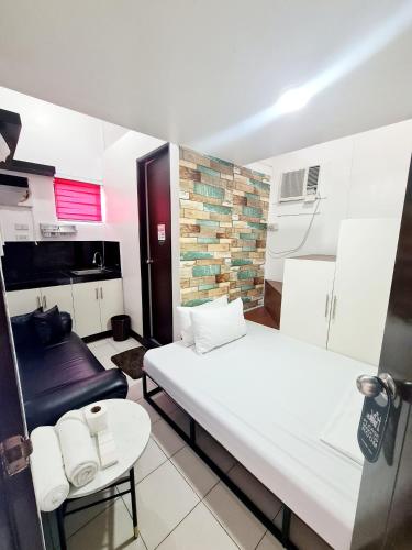 dasma lofts hotel near dela salle dasma
