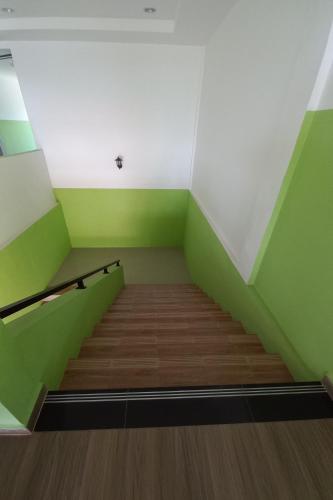 oyo 92928 lavina guesthouse