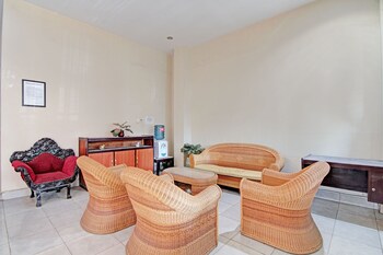 oyo 92928 lavina guesthouse