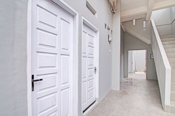 oyo 92928 lavina guesthouse