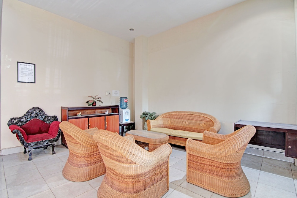 oyo 92928 lavina guesthouse