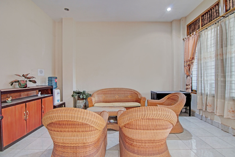 oyo 92928 lavina guesthouse