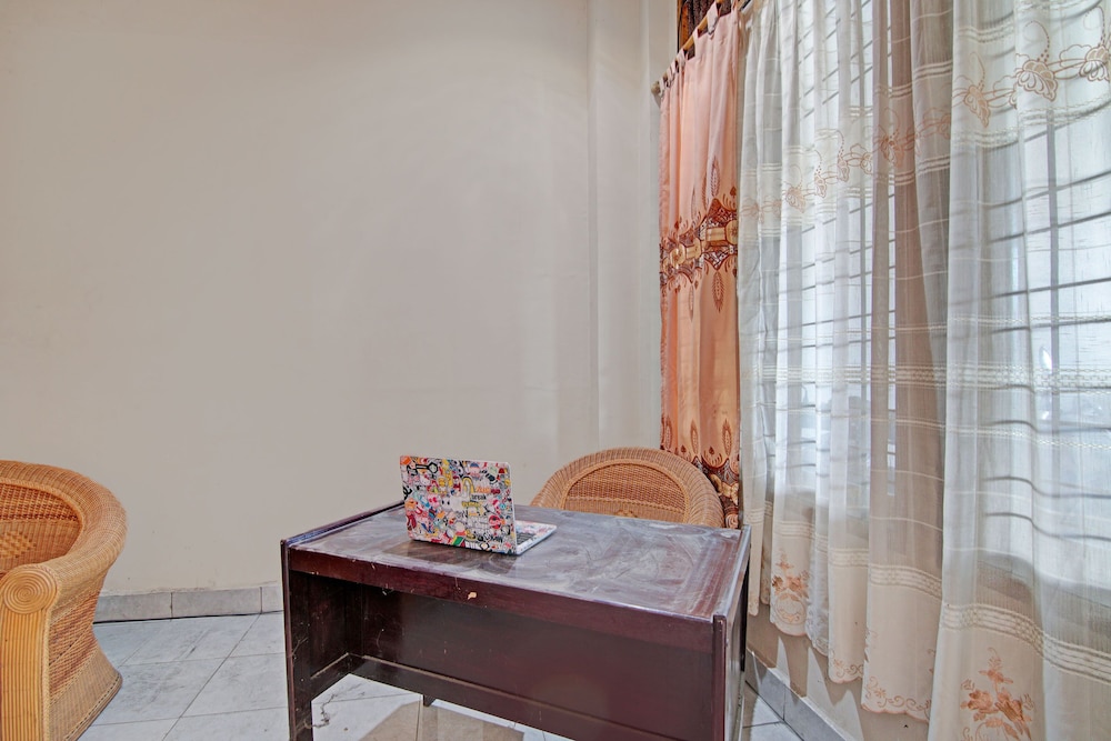 oyo 92928 lavina guesthouse