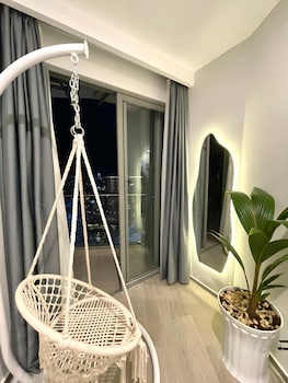 the song vung tau apartment cookies