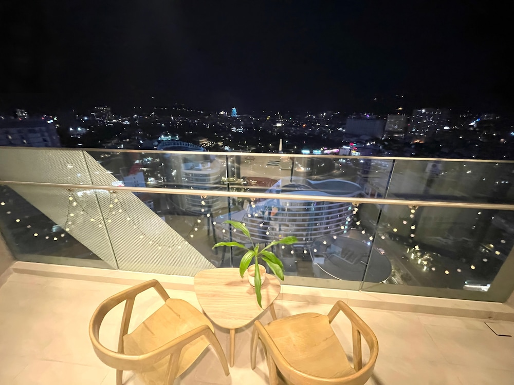the song vung tau apartment cookies