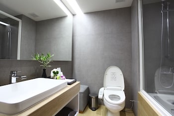 the four wings hotel bangkok