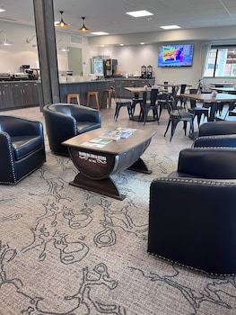 Hamburg Inn & Suites,United States Of America>>Hamburg,2 star