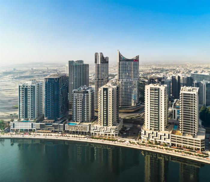 embassy suites by hilton dubai business bay