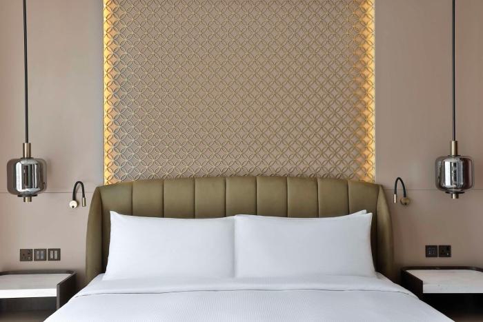 embassy suites by hilton dubai business bay