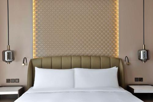 embassy suites by hilton dubai business bay