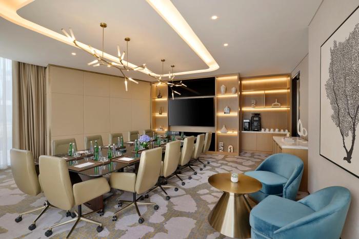 hilton garden inn dubai business bay