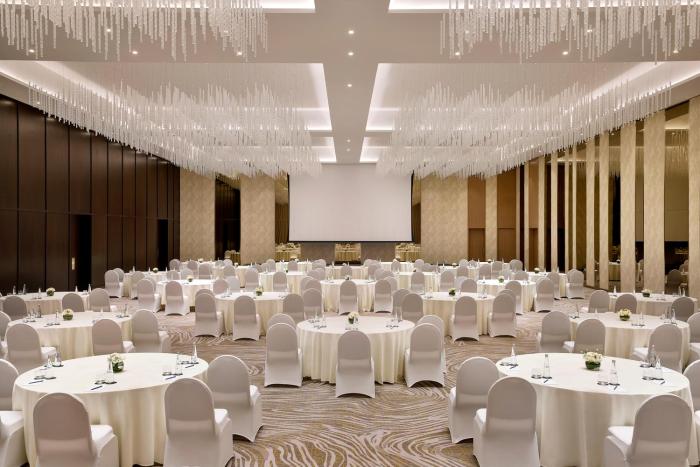 hilton garden inn dubai business bay