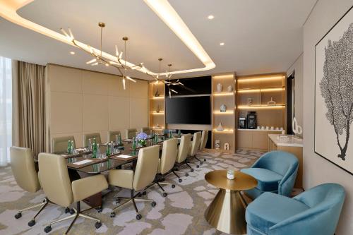 hilton garden inn dubai business bay