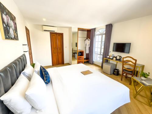 mettavary hotel