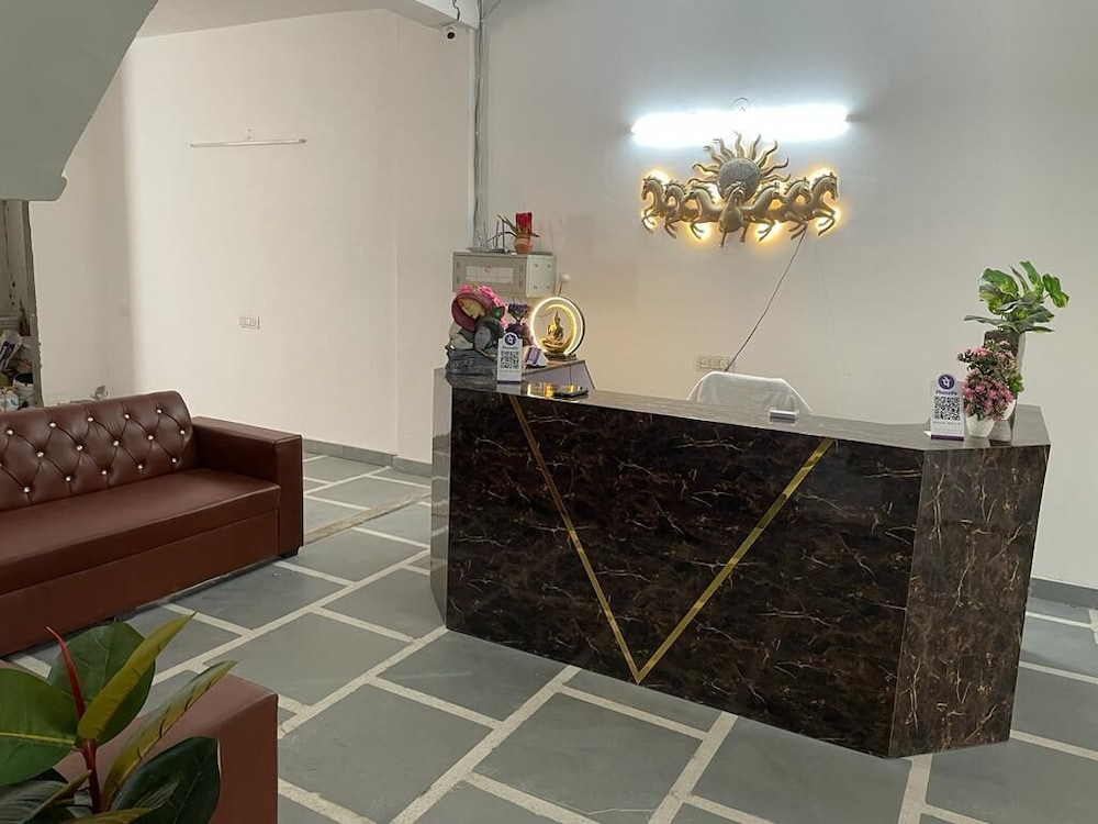 roomshala 123 happy homes saket