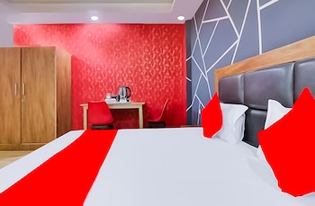 roomshala 121 hotel classic