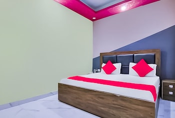 roomshala 121 hotel classic