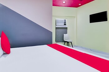 roomshala 121 hotel classic