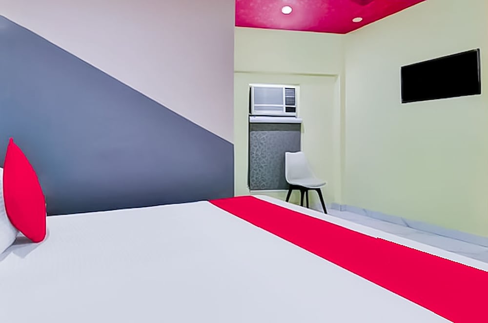 roomshala 121 hotel classic