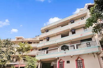 Roomshala 121 Hotel Classic,India>>New Delhi,3 star