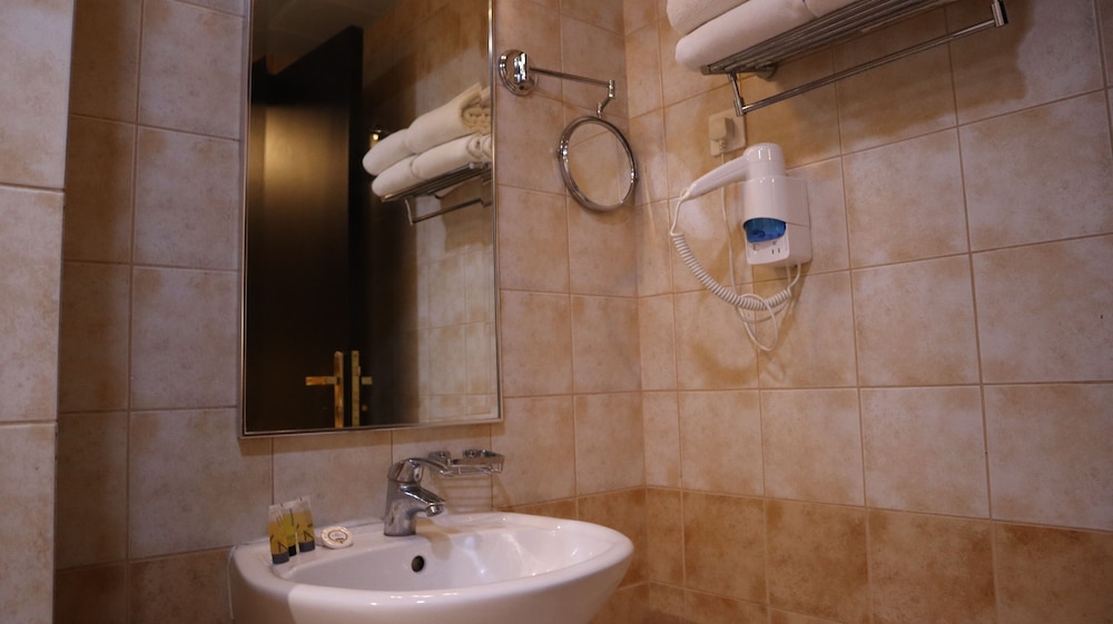 mokhtara international