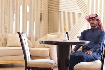 mokhtara international