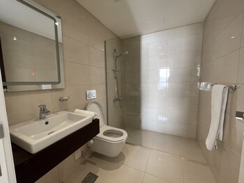 porto and almira beach