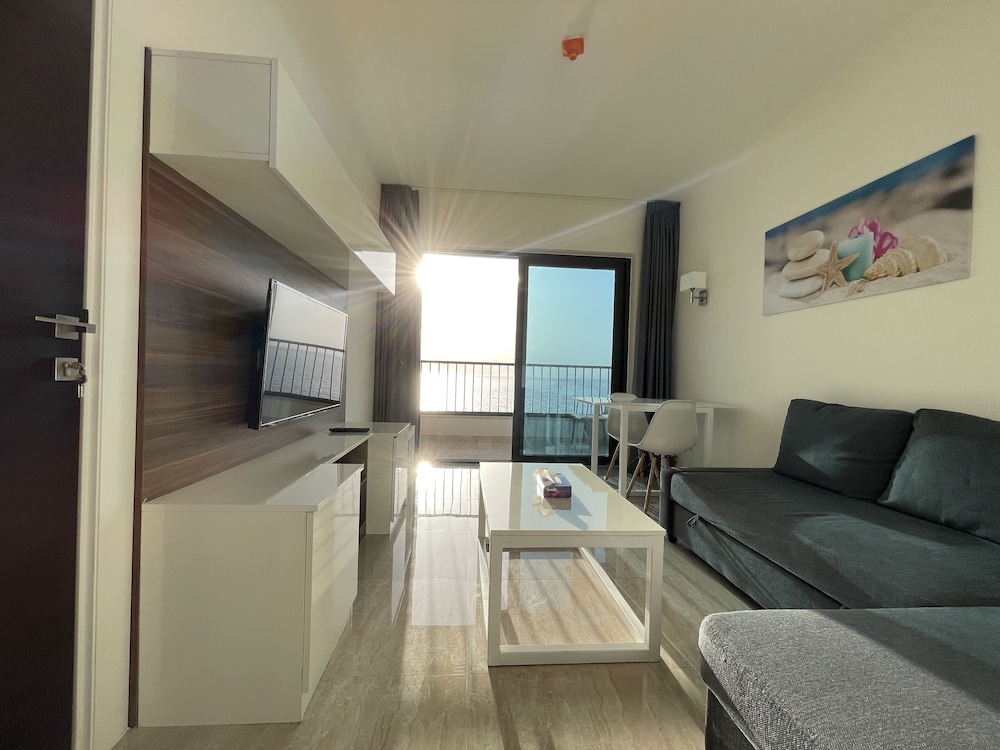 porto and almira beach