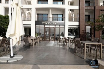 porto and almira beach