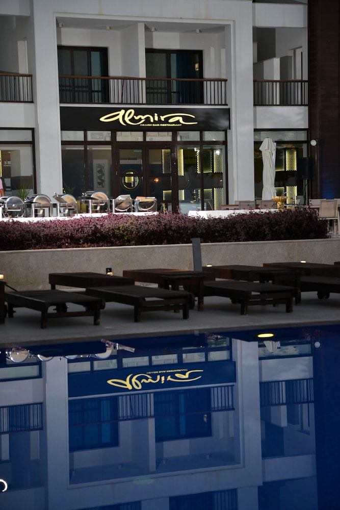 porto and almira beach