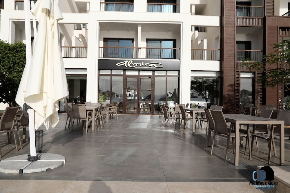 porto and almira beach