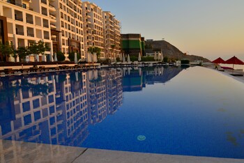 porto and almira beach