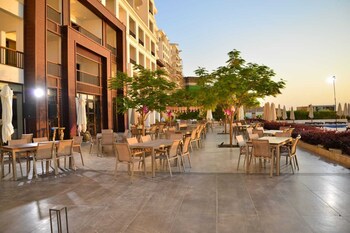 porto and almira beach