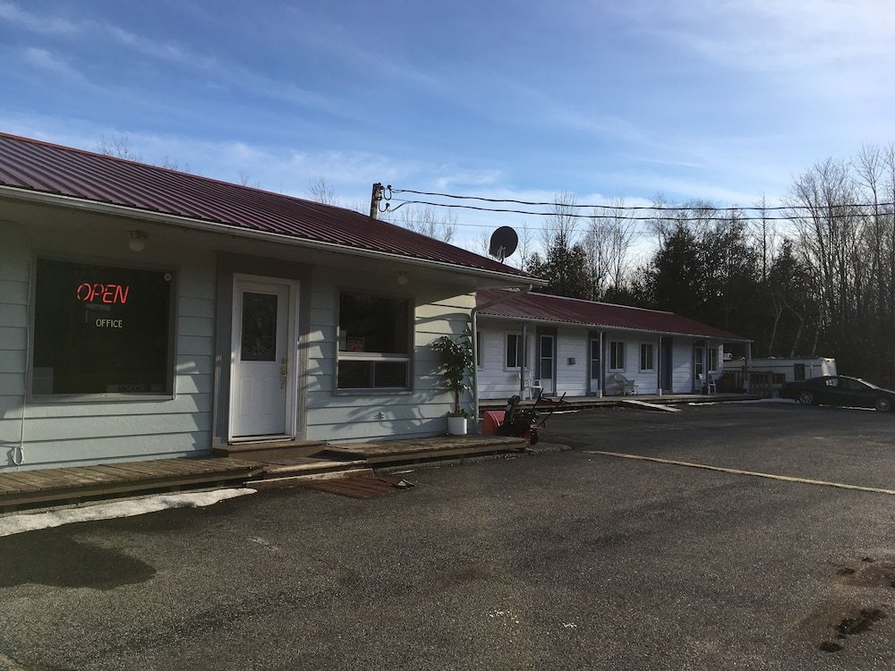 moira lake motel