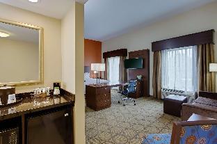 hampton inn and suites philadelphia bensalem