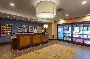hampton inn and suites philadelphia bensalem