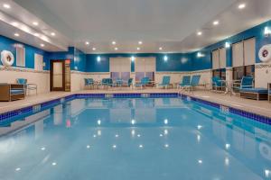 hampton inn and suites philadelphia bensalem