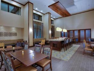 hampton inn and suites philadelphia bensalem