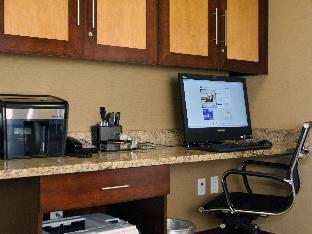 hampton inn and suites philadelphia bensalem